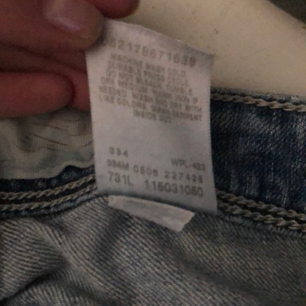 Levi Skinny Jeans - Picture 5 of 5